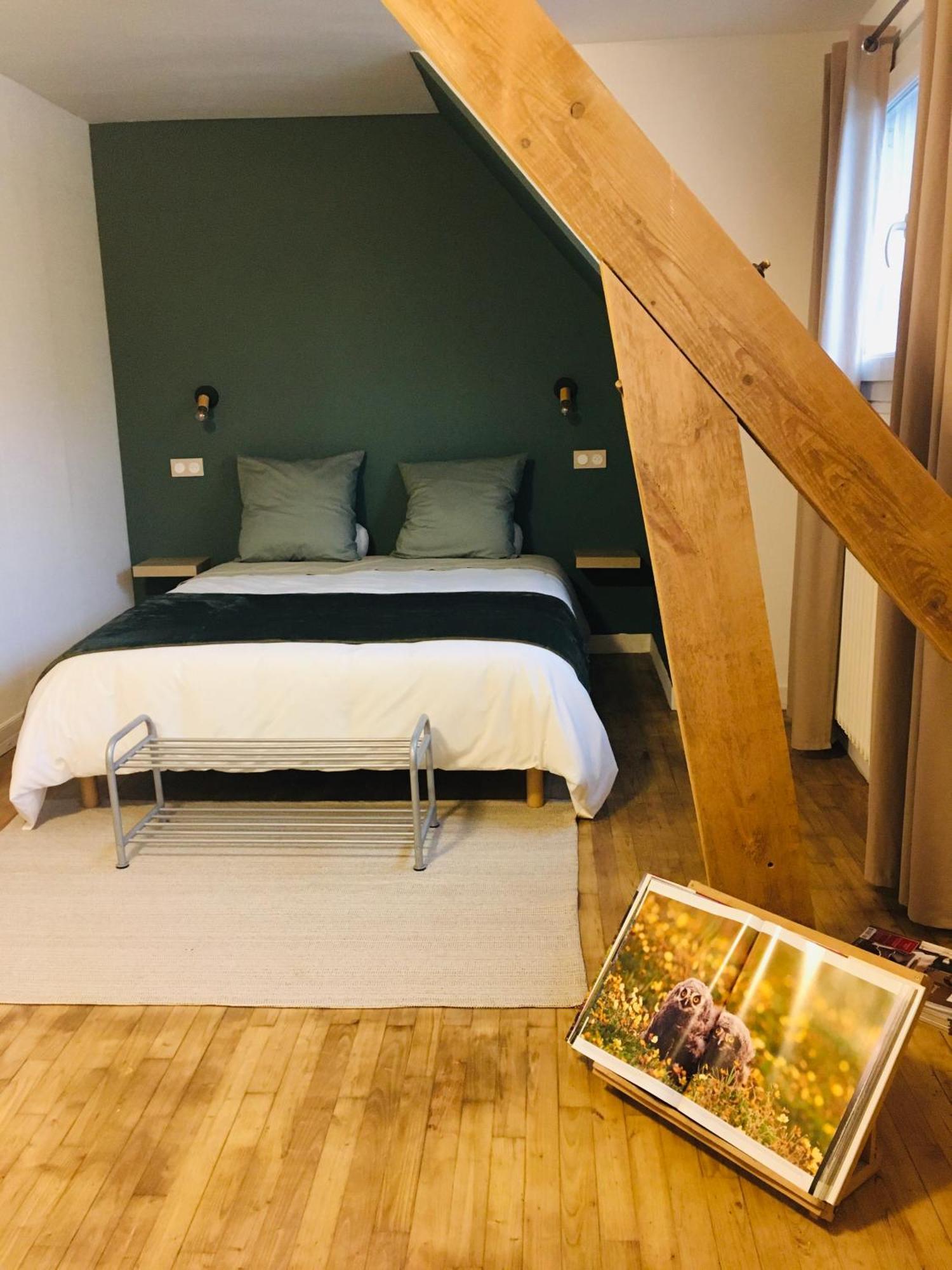 Les Remparts Bed and Breakfast Châteauneuf-du-Faou Εξωτερικό φωτογραφία